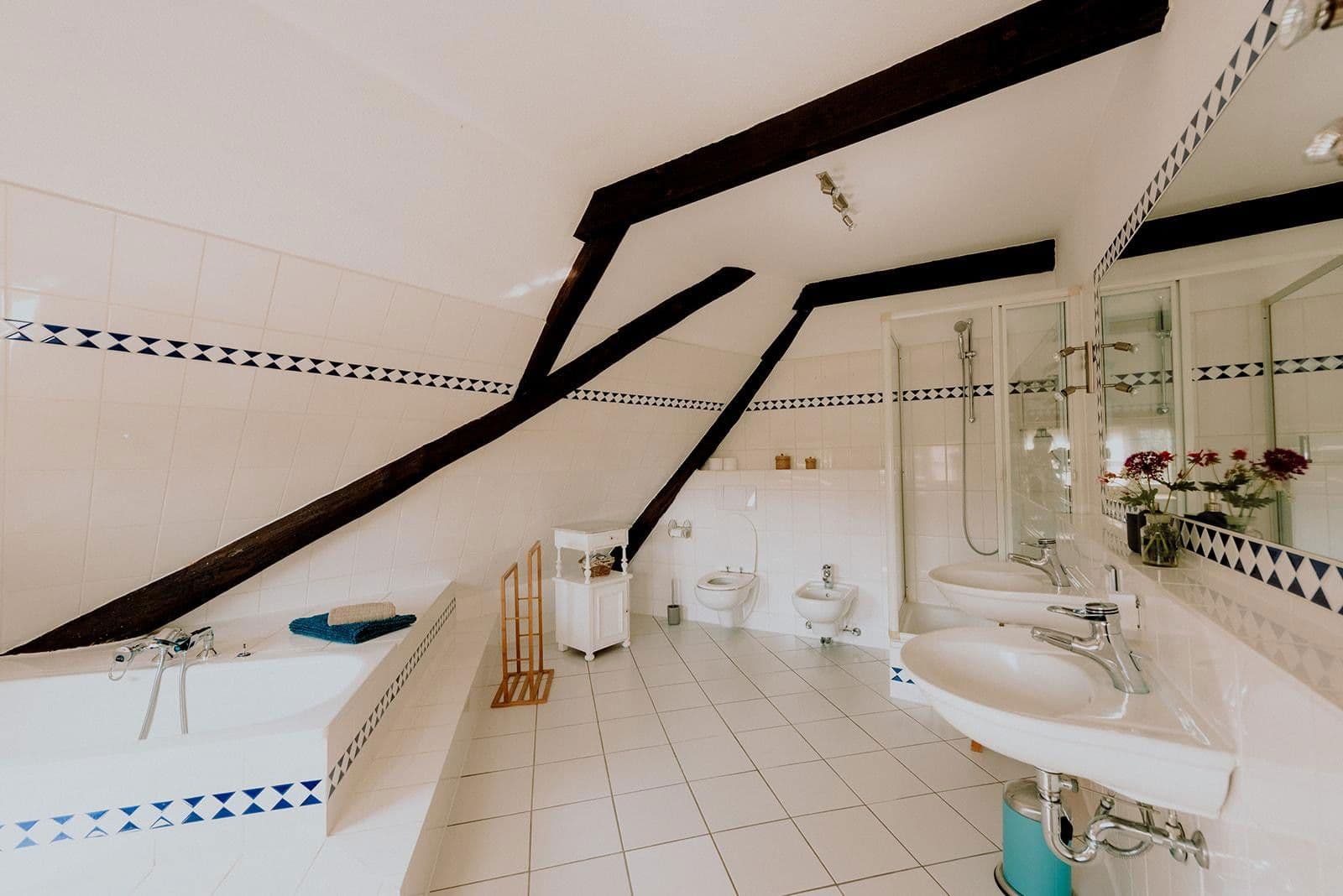 Predaj domu 630 m², pozemek 8.800 m², Seester, Šlezvicko-Holštajnsko Predaj domu 630 m², pozemek 8.800 m², Seester, Šlezvicko-Holštajnsko