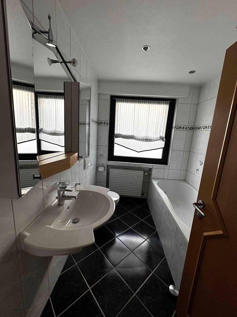 Predaj domu 275 m², pozemek 699 m², Horneburger Str. 59, Oer-Erkenschwick, Severné Porýnie - Westfálsko Predaj domu 275 m², pozemek 699 m², Horneburger Str. 59, Oer-Erkenschwick, Severné Porýnie - Westfálsko