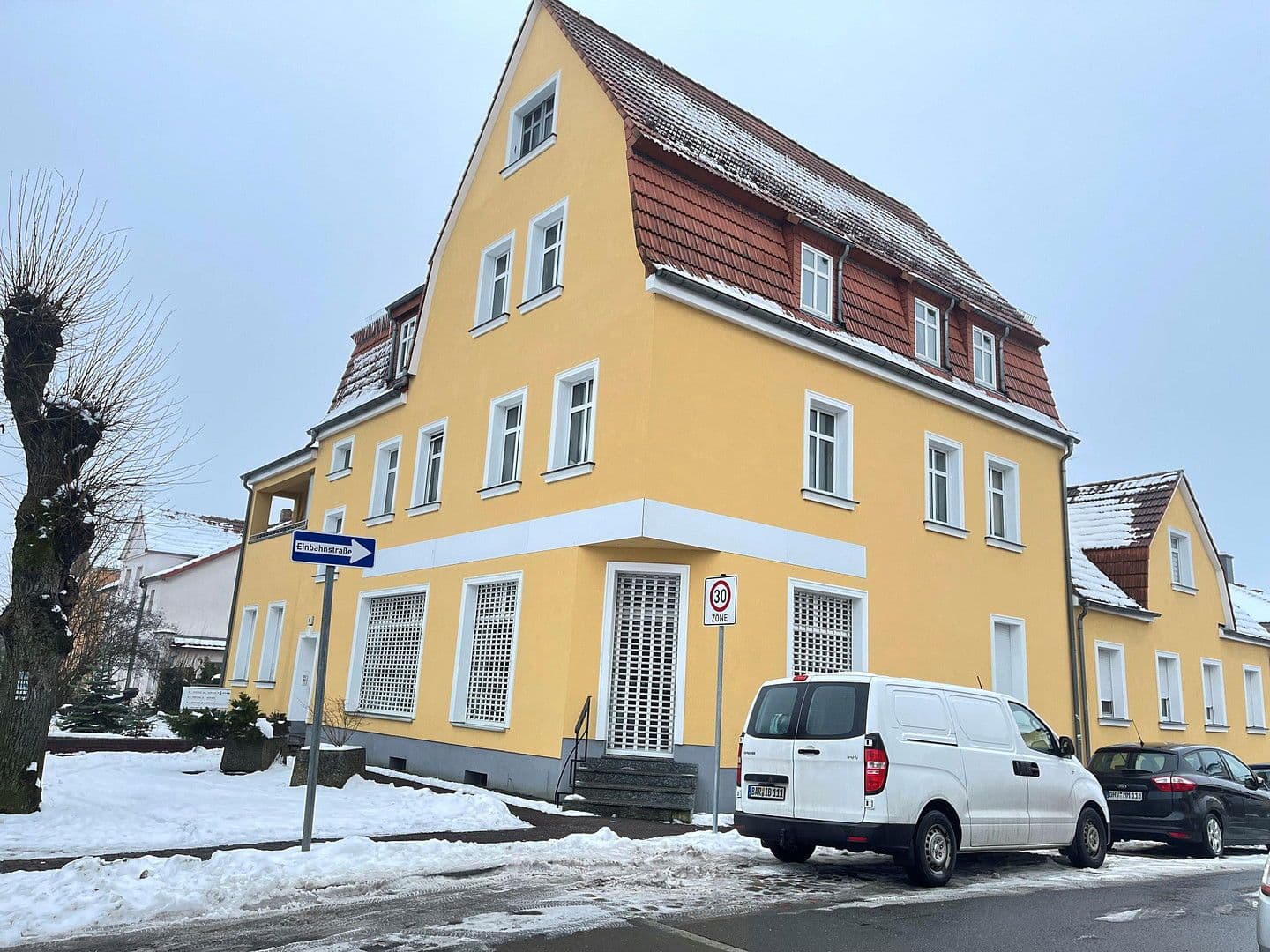 Prenájom nebytového priestoru 164 m², Bahnhofstr. 14, Biesenthal, Brandenbursko Prenájom nebytového priestoru 164 m², Bahnhofstr. 14, Biesenthal, Brandenbursko