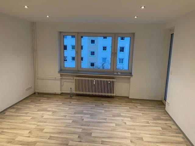 Prenájom bytu 3-izbový 69 m², Militschstr. 52, Braunschweig, Dolné Sasko Prenájom bytu 3-izbový 69 m², Militschstr. 52, Braunschweig, Dolné Sasko