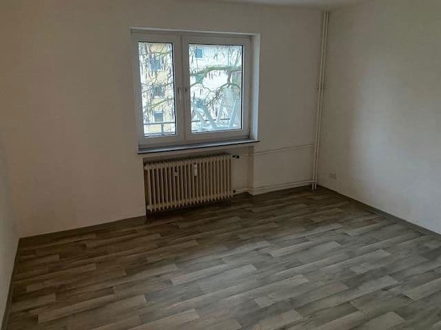 Prenájom bytu 3-izbový 69 m², Militschstr. 52, Braunschweig, Dolné Sasko Prenájom bytu 3-izbový 69 m², Militschstr. 52, Braunschweig, Dolné Sasko