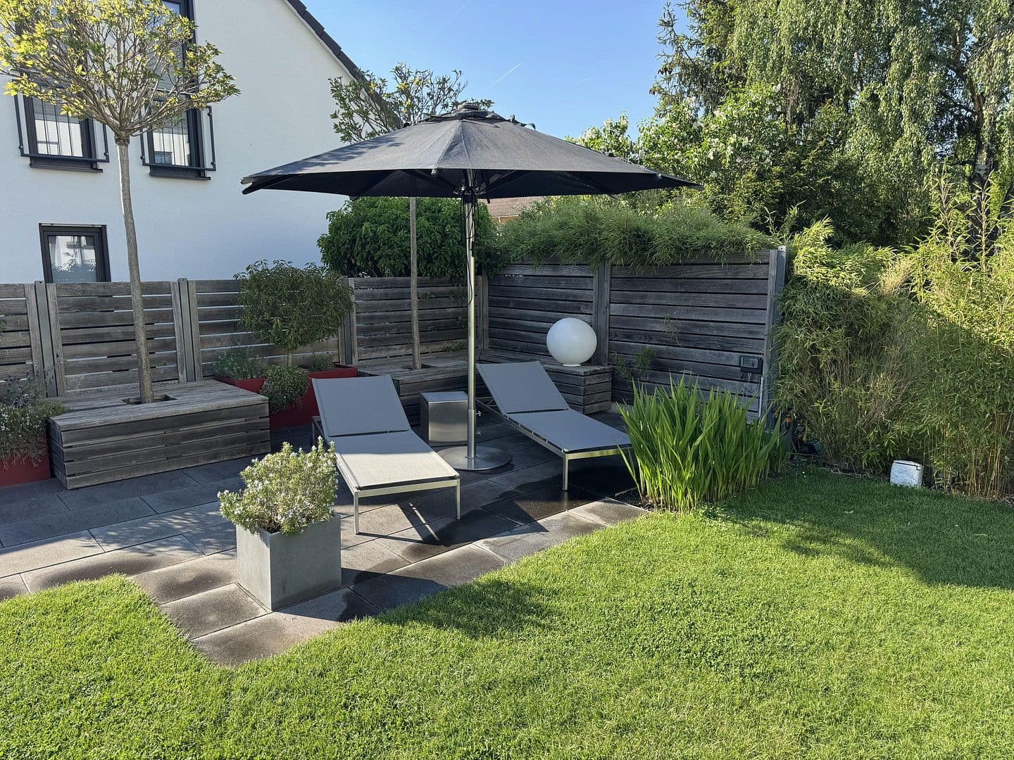 Predaj domu 190 m², pozemek 380 m², Neu-Isenburg, Hesensko Predaj domu 190 m², pozemek 380 m², Neu-Isenburg, Hesensko