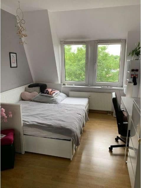 Prenájom bytu 4-izbový 91 m², Leipziger Strasse 60, Leipzig, Sasko Prenájom bytu 4-izbový 91 m², Leipziger Strasse 60, Leipzig, Sasko