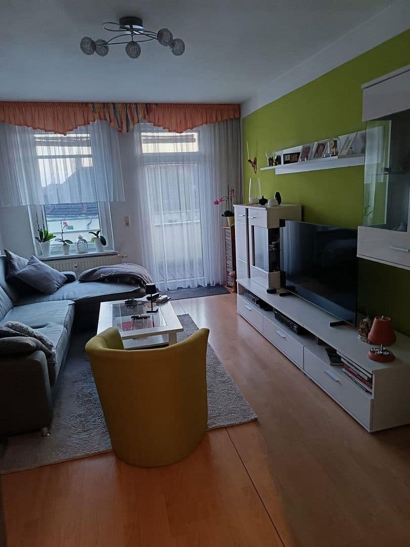 Prenájom bytu 4-izbový 91 m², Leipziger Strasse 60, Leipzig, Sasko Prenájom bytu 4-izbový 91 m², Leipziger Strasse 60, Leipzig, Sasko