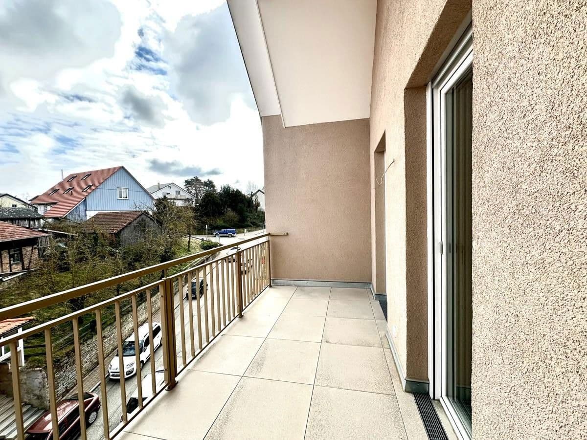 Prenájom bytu 3-izbový 91 m², Kieselbronn, Bádensko-Wurttembersko Prenájom bytu 3-izbový 91 m², Kieselbronn, Bádensko-Wurttembersko