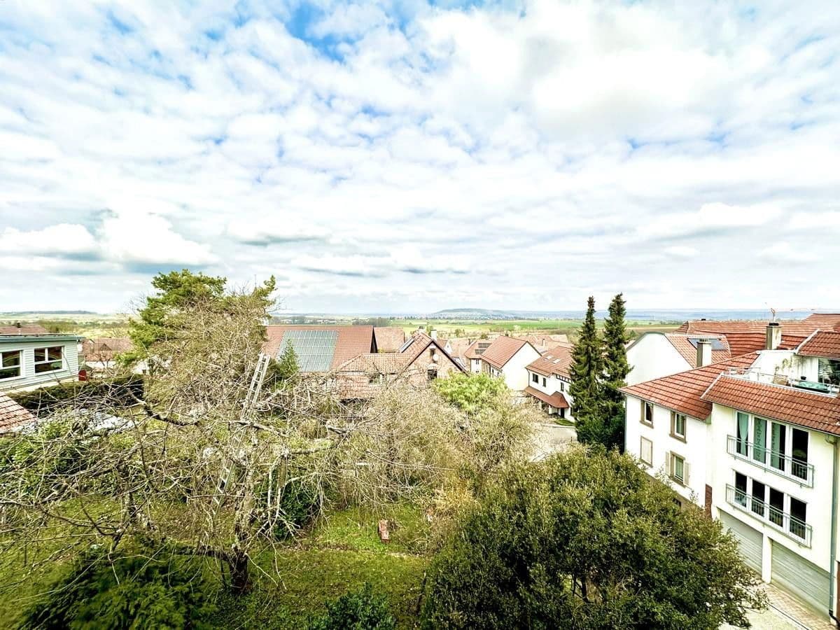 Prenájom bytu 3-izbový 91 m², Kieselbronn, Bádensko-Wurttembersko Prenájom bytu 3-izbový 91 m², Kieselbronn, Bádensko-Wurttembersko