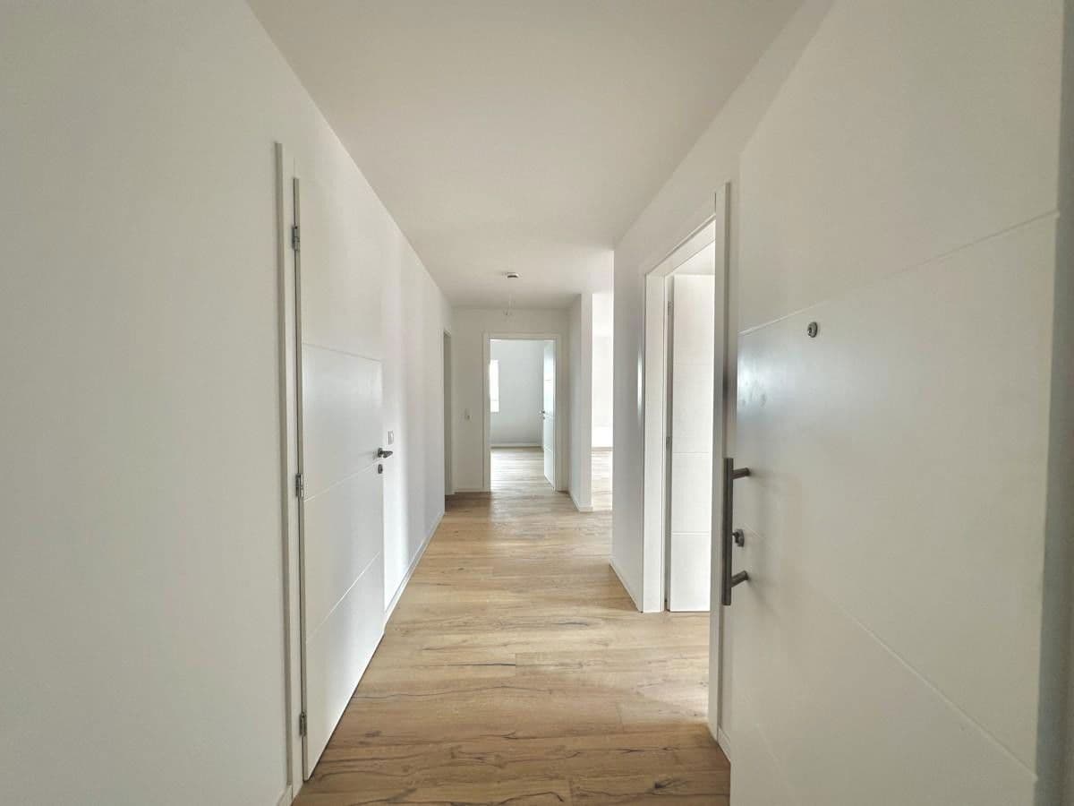 Prenájom bytu 3-izbový 91 m², Kieselbronn, Bádensko-Wurttembersko Prenájom bytu 3-izbový 91 m², Kieselbronn, Bádensko-Wurttembersko