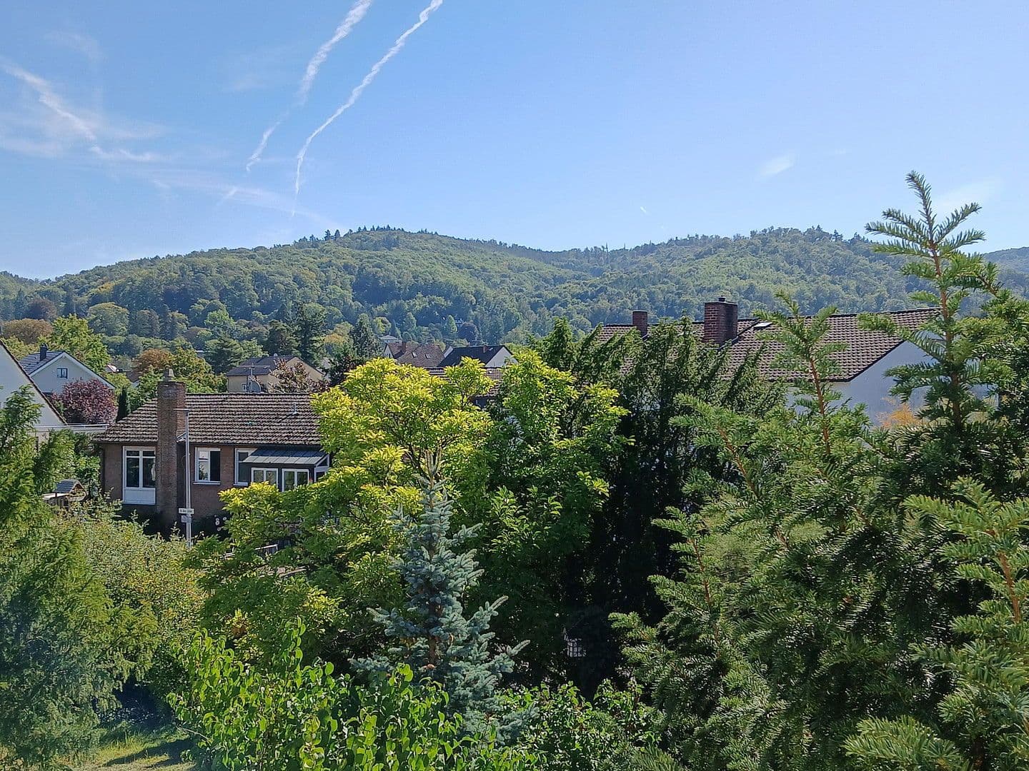 Predaj domu 140 m², pozemek 446 m², Seeheim-Jugenheim, Hesensko Predaj domu 140 m², pozemek 446 m², Seeheim-Jugenheim, Hesensko