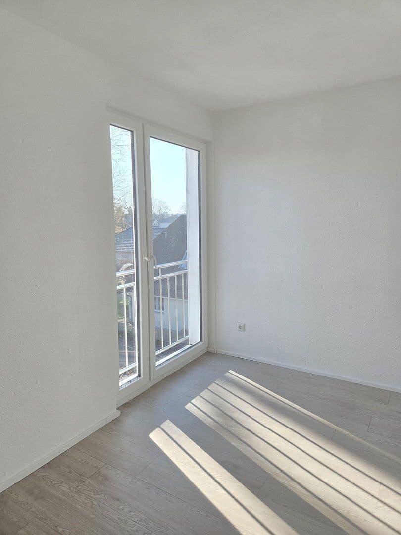 Prenájom bytu 2-izbový 34 m², Bruchmühler Str. 77, Fredersdorf-Vogelsdorf, Brandenbursko Prenájom bytu 2-izbový 34 m², Bruchmühler Str. 77, Fredersdorf-Vogelsdorf, Brandenbursko