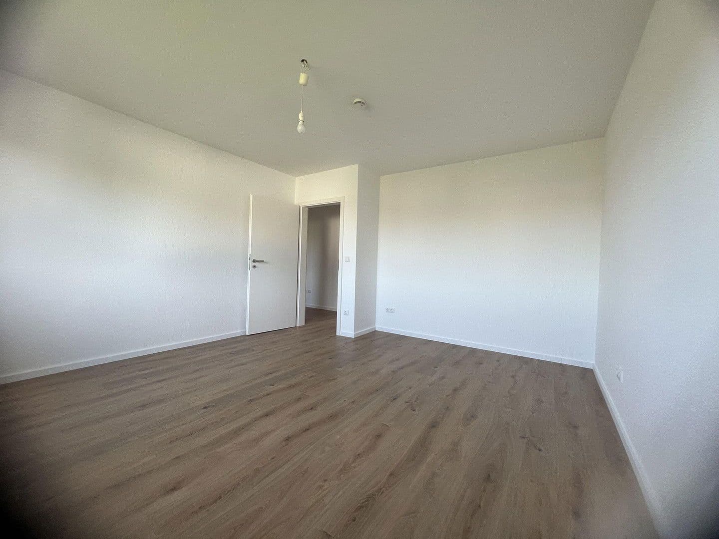 Prenájom bytu 2-izbový 57 m², Dönhoffstr.28, Leverkusen, Severné Porýnie - Westfálsko Prenájom bytu 2-izbový 57 m², Dönhoffstr.28, Leverkusen, Severné Porýnie - Westfálsko