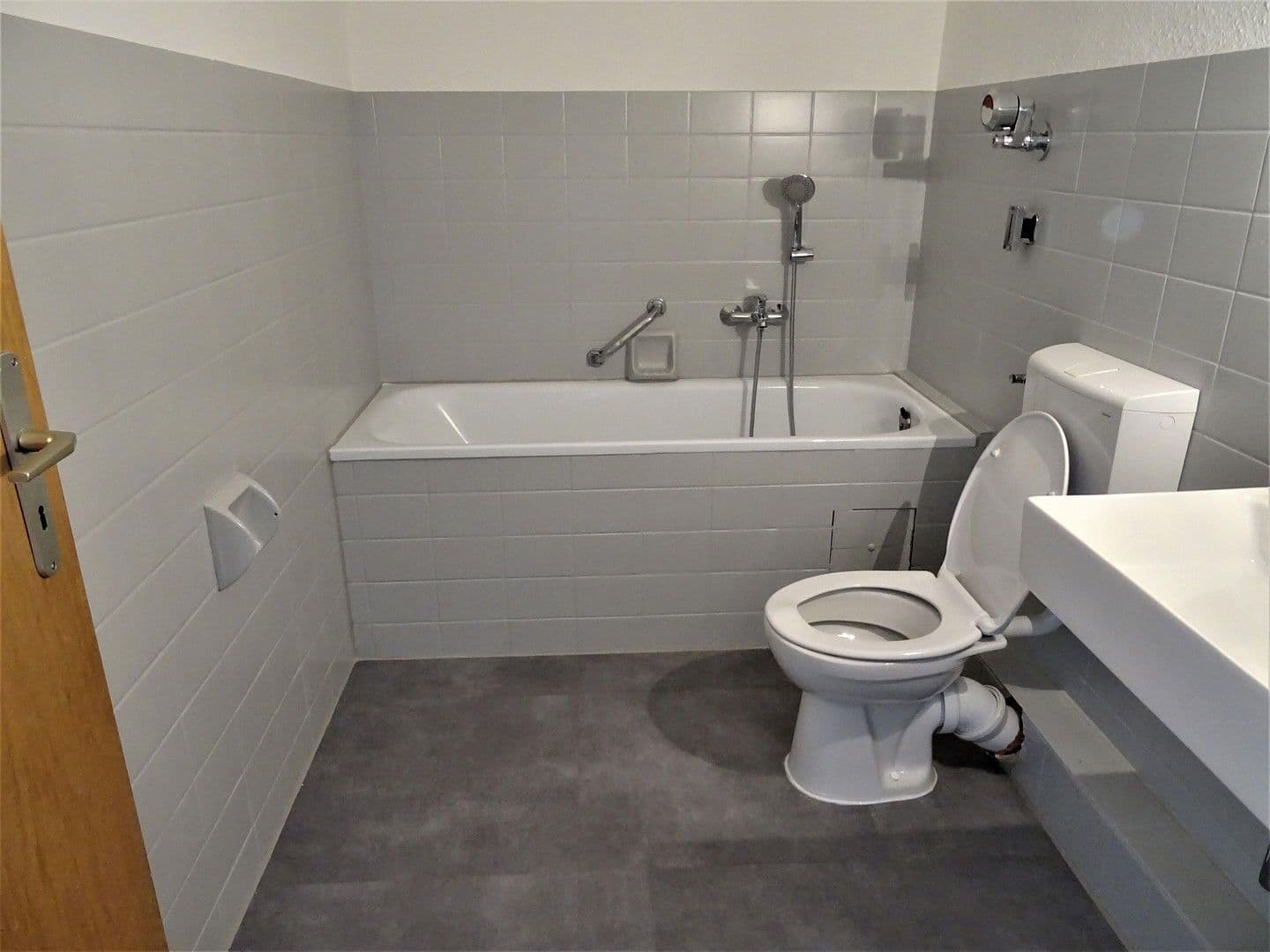 Prenájom bytu 2-izbový 57 m², Dönhoffstr.28, Leverkusen, Severné Porýnie - Westfálsko Prenájom bytu 2-izbový 57 m², Dönhoffstr.28, Leverkusen, Severné Porýnie - Westfálsko