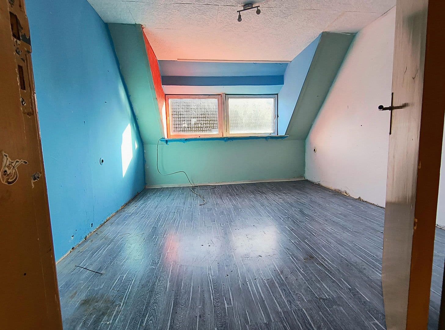 Predaj domu 140 m², pozemek 1.604 m², Wurster Nordseeküste, Dolné Sasko Predaj domu 140 m², pozemek 1.604 m², Wurster Nordseeküste, Dolné Sasko