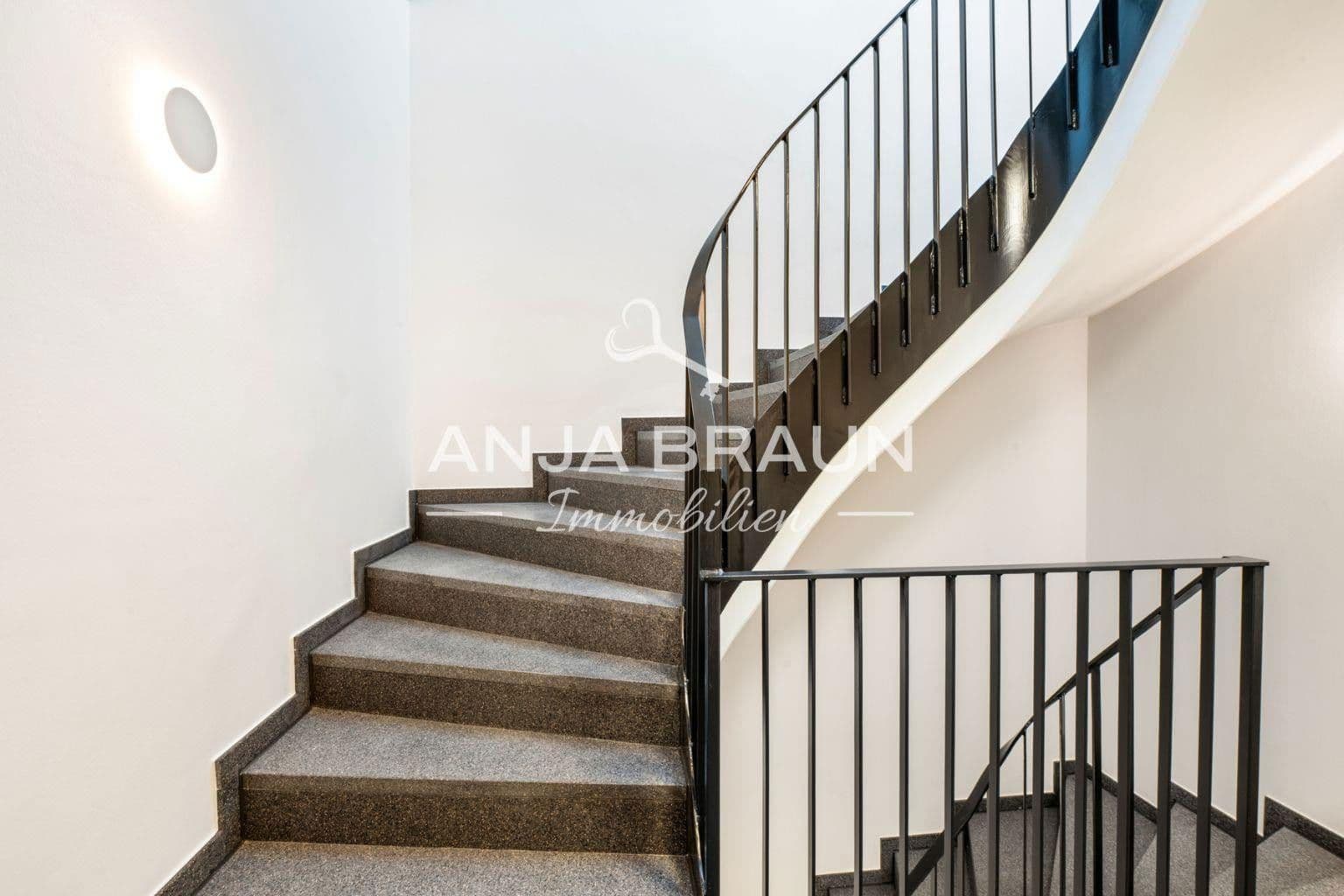 Prenájom bytu 2-izbový 77 m², Hamburg, Hamburg Prenájom bytu 2-izbový 77 m², Hamburg, Hamburg