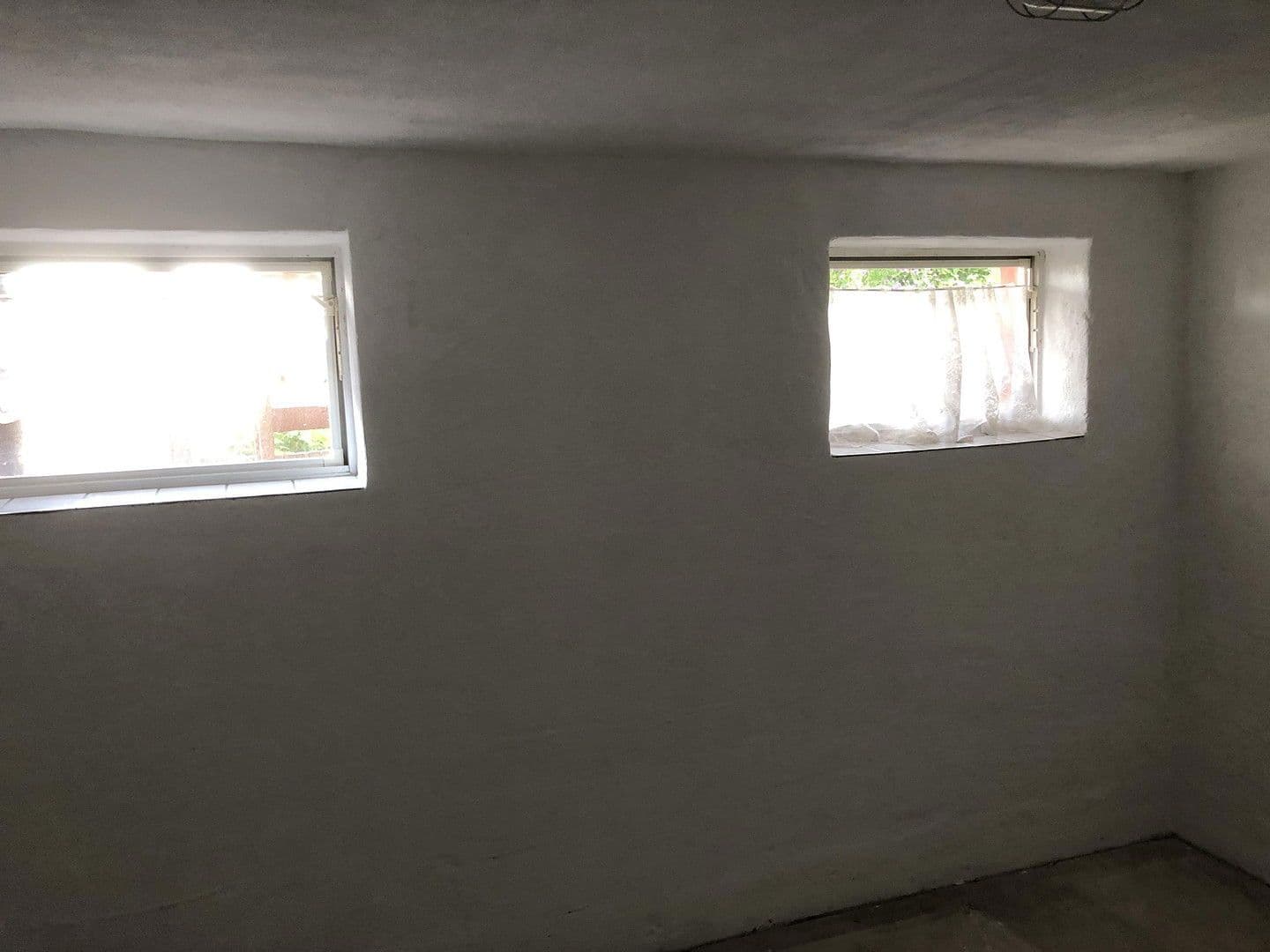 Prenájom bytu 4-izbový 94 m², Bahraer Straße 14, Hirschstein, Sasko Prenájom bytu 4-izbový 94 m², Bahraer Straße 14, Hirschstein, Sasko