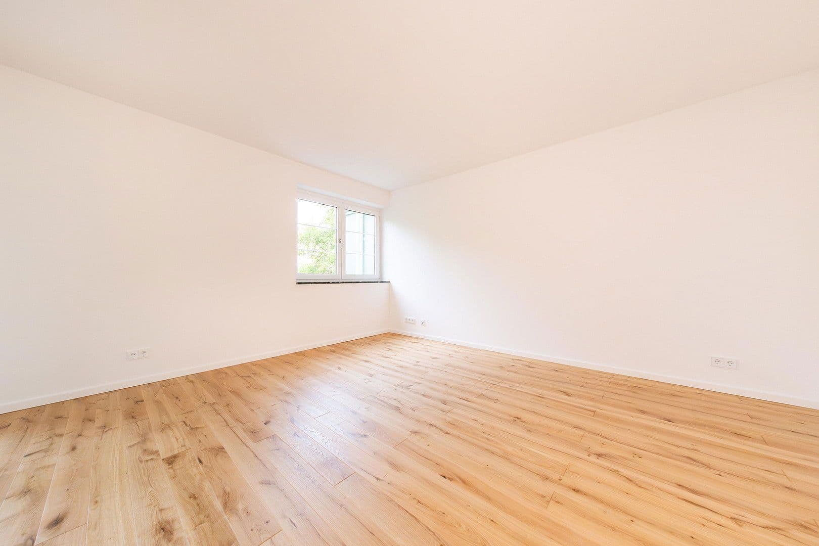 Predaj bytu 2-izbový 64 m², Berlin, Berlín Predaj bytu 2-izbový 64 m², Berlin, Berlín