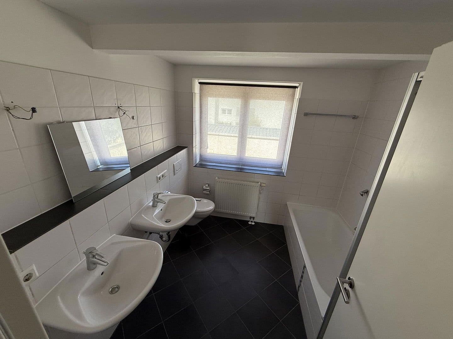 Prenájom bytu 4-izbový 130 m², Fischbacherstrasse 22, Kelkheim (Taunus), Hesensko Prenájom bytu 4-izbový 130 m², Fischbacherstrasse 22, Kelkheim (Taunus), Hesensko