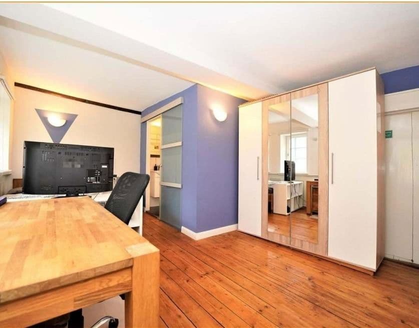 Predaj domu 336 m², pozemek 146 m², Scharfengasse 3, Künzelsau, Bádensko-Wurttembersko Predaj domu 336 m², pozemek 146 m², Scharfengasse 3, Künzelsau, Bádensko-Wurttembersko