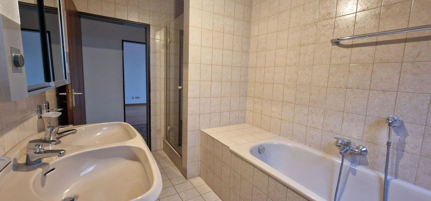 Predaj bytu 4-izbový 136 m², Köln (Eil), Severné Porýnie - Westfálsko Predaj bytu 4-izbový 136 m², Köln (Eil), Severné Porýnie - Westfálsko