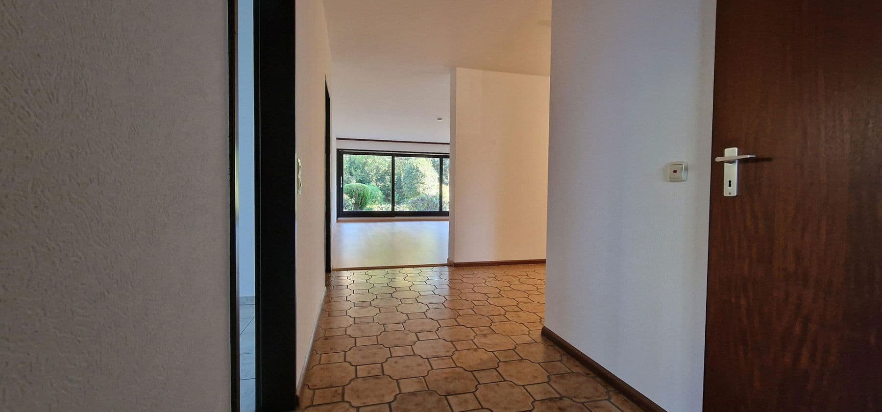 Predaj bytu 4-izbový 136 m², Köln (Eil), Severné Porýnie - Westfálsko Predaj bytu 4-izbový 136 m², Köln (Eil), Severné Porýnie - Westfálsko