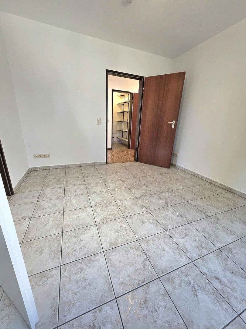 Predaj bytu 4-izbový 136 m², Köln (Eil), Severné Porýnie - Westfálsko Predaj bytu 4-izbový 136 m², Köln (Eil), Severné Porýnie - Westfálsko