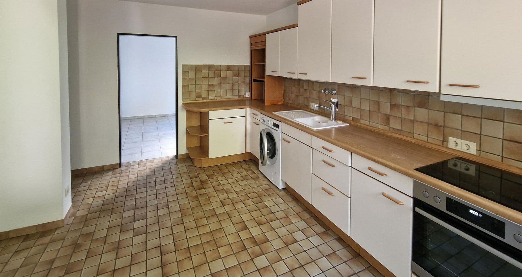 Predaj bytu 4-izbový 136 m², Köln (Eil), Severné Porýnie - Westfálsko Predaj bytu 4-izbový 136 m², Köln (Eil), Severné Porýnie - Westfálsko