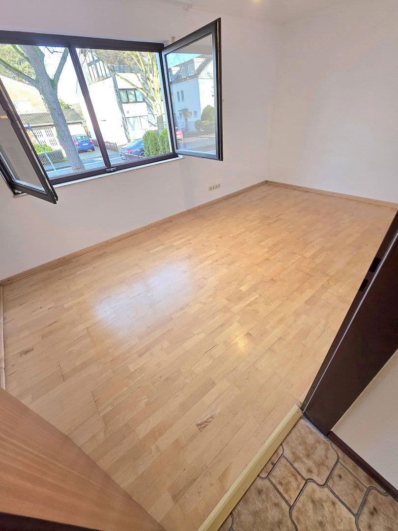 Predaj bytu 4-izbový 136 m², Köln (Eil), Severné Porýnie - Westfálsko Predaj bytu 4-izbový 136 m², Köln (Eil), Severné Porýnie - Westfálsko