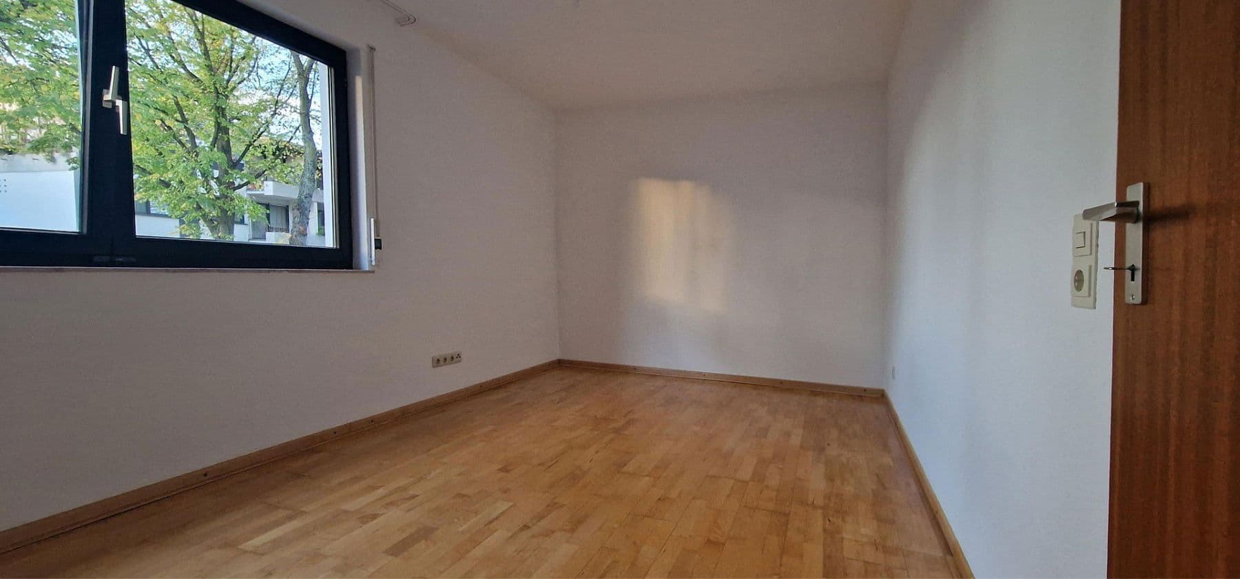 Predaj bytu 4-izbový 136 m², Köln (Eil), Severné Porýnie - Westfálsko Predaj bytu 4-izbový 136 m², Köln (Eil), Severné Porýnie - Westfálsko