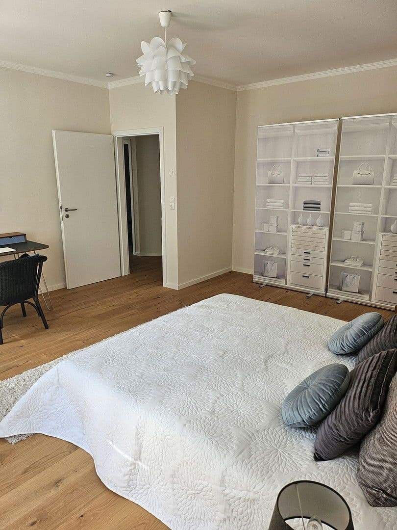 Prenájom bytu 2-izbový 87 m², Schlossberg 2, Saarburg, Porýnie-Falcko Prenájom bytu 2-izbový 87 m², Schlossberg 2, Saarburg, Porýnie-Falcko