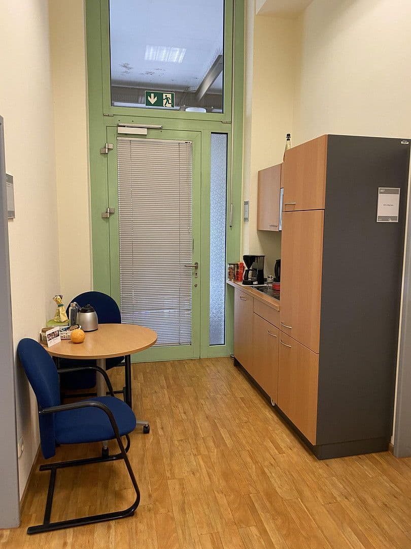 Prenájom kancelárie 133 m², Fulda, Hesensko Prenájom kancelárie 133 m², Fulda, Hesensko