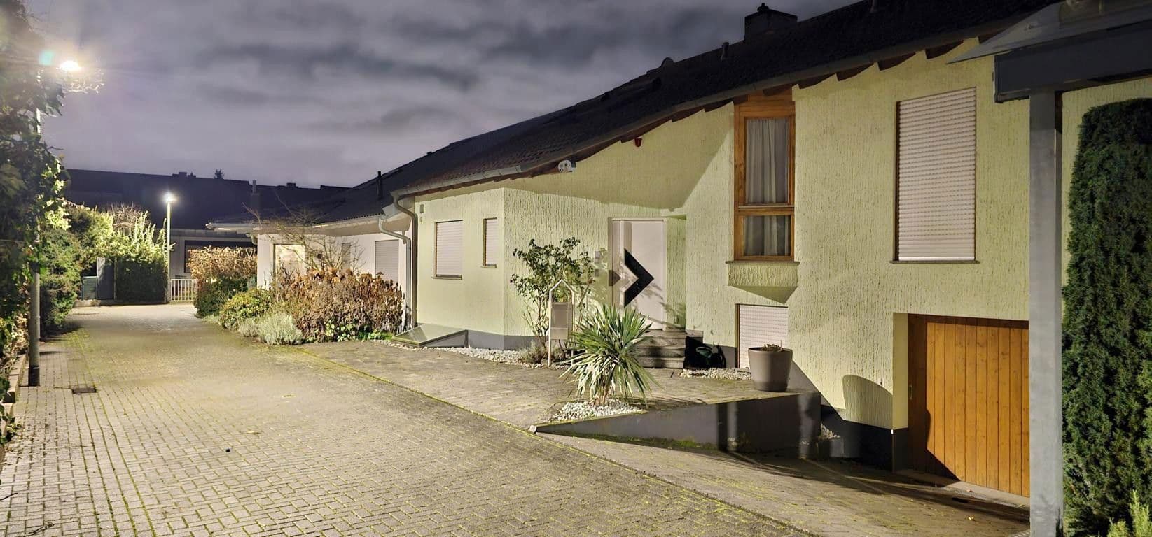 Predaj domu 235 m², pozemek 427 m², Ludwigshafen, Porýnie-Falcko Predaj domu 235 m², pozemek 427 m², Ludwigshafen, Porýnie-Falcko