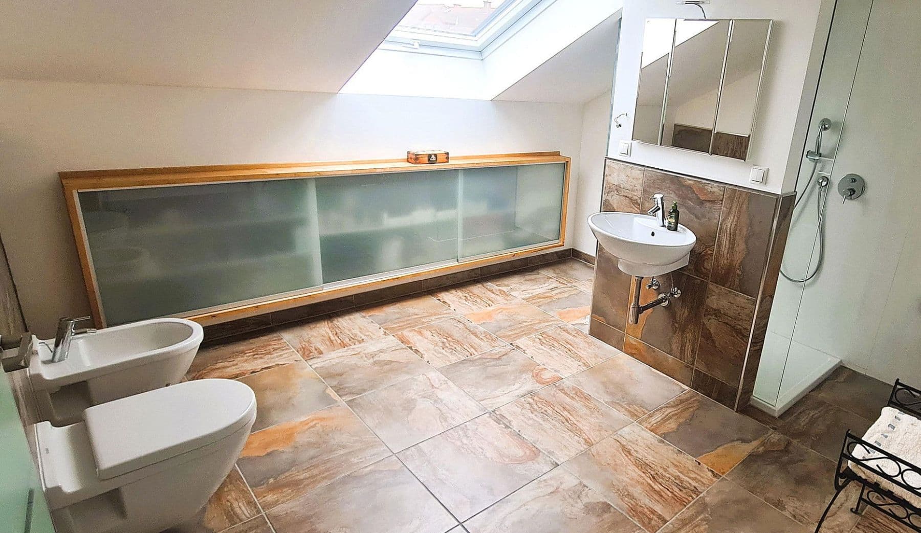 Predaj domu 235 m², pozemek 427 m², Ludwigshafen, Porýnie-Falcko Predaj domu 235 m², pozemek 427 m², Ludwigshafen, Porýnie-Falcko