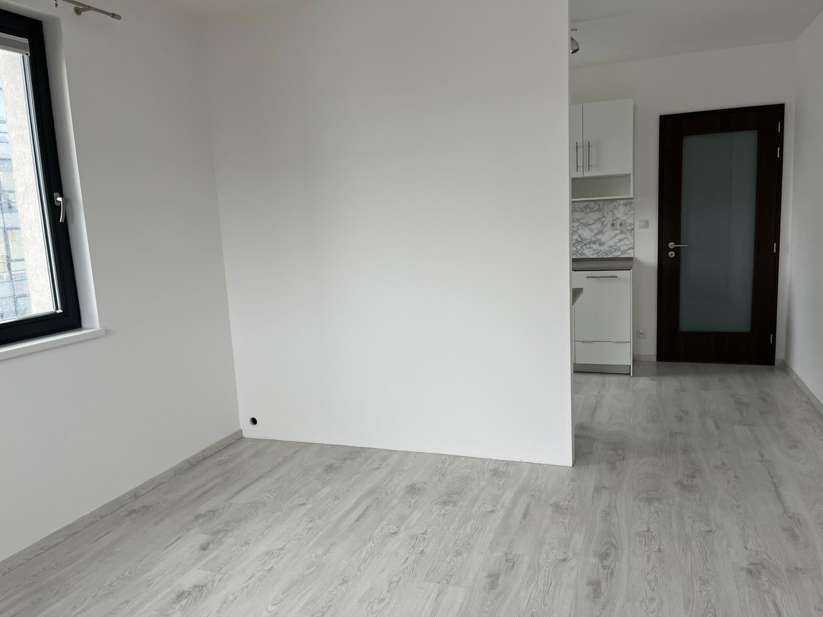 Prenájom bytu 1-izbový 33 m², Kačírkova, Praha, Praha Prenájom bytu 1-izbový 33 m², Kačírkova, Praha, Praha
