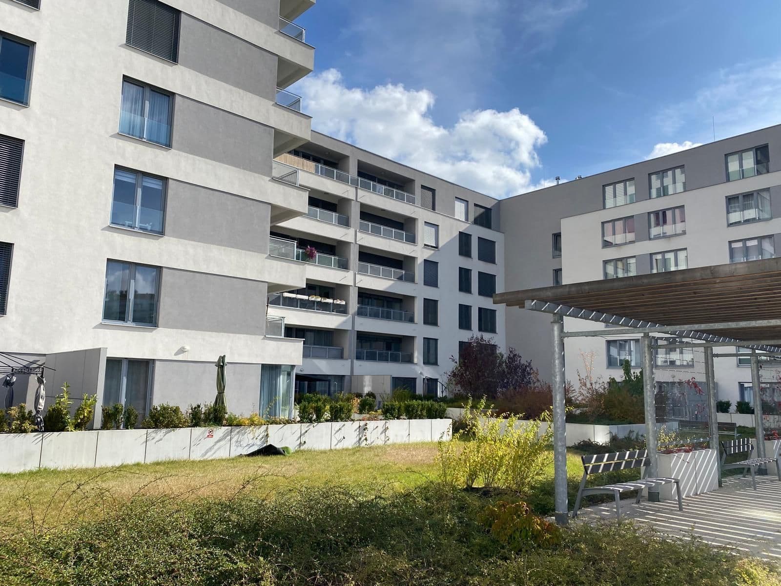 Prenájom bytu 1-izbový 35 m², Stehlíkova, Plzeň, Plzeňský kraj Prenájom bytu 1-izbový 35 m², Stehlíkova, Plzeň, Plzeňský kraj