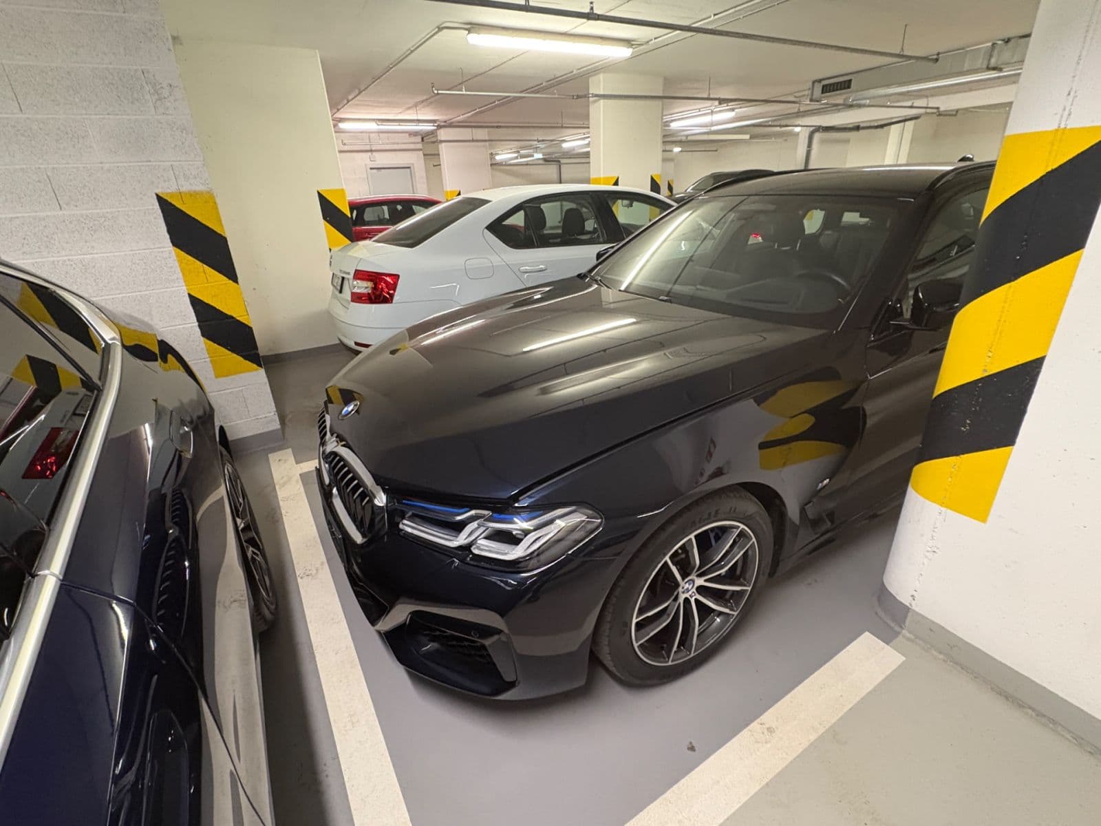 Predaj garáže 13 m², Breitfeldova, Praha, Praha Predaj garáže 13 m², Breitfeldova, Praha, Praha