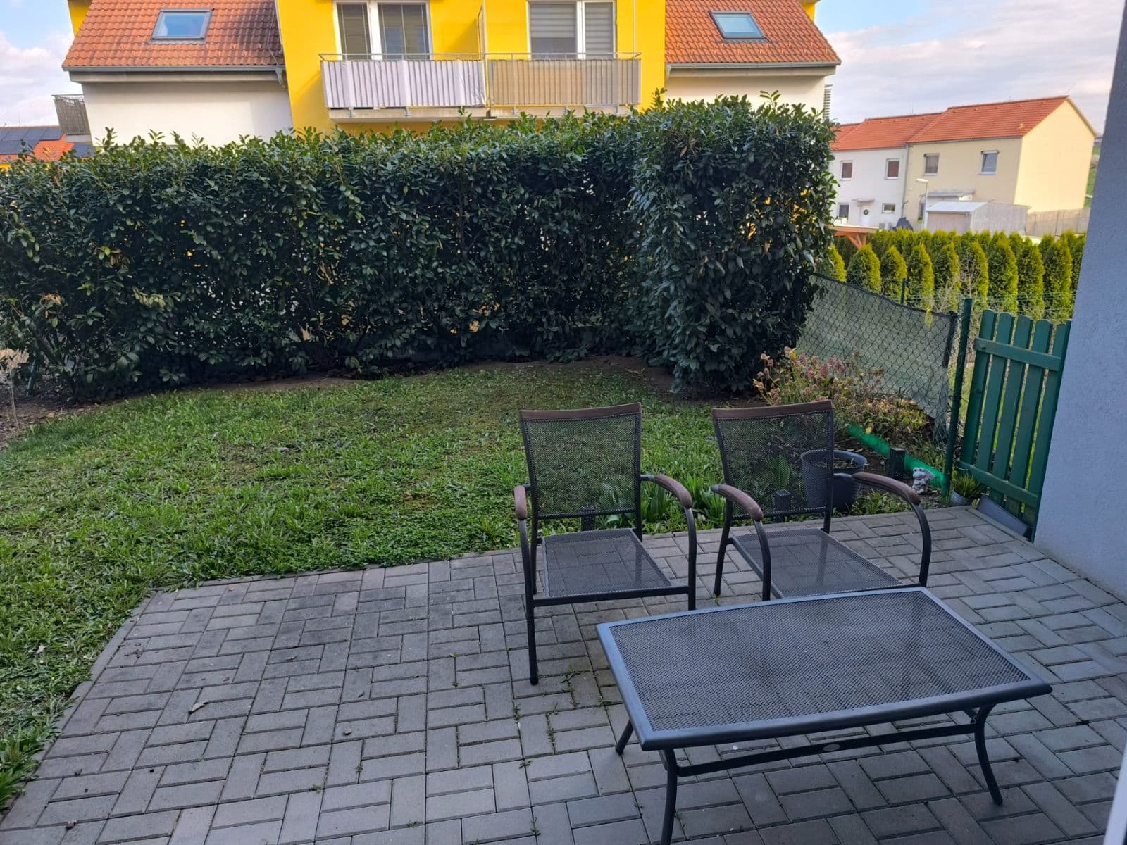 Prenájom bytu 2-izbový 43 m², Mirešická, Jinočany, Středočeský kraj Prenájom bytu 2-izbový 43 m², Mirešická, Jinočany, Středočeský kraj