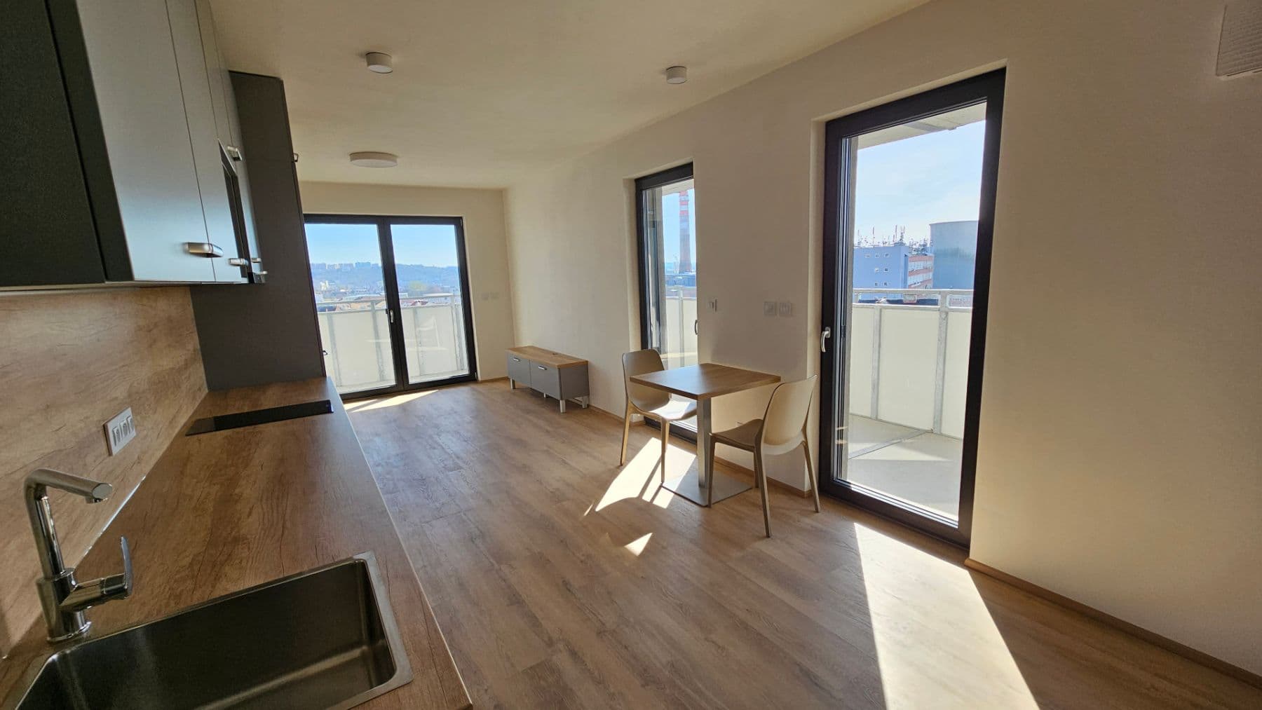 Prenájom bytu 1-izbový 33 m², Bratislavská, Brno, Jihomoravský kraj Prenájom bytu 1-izbový 33 m², Bratislavská, Brno, Jihomoravský kraj