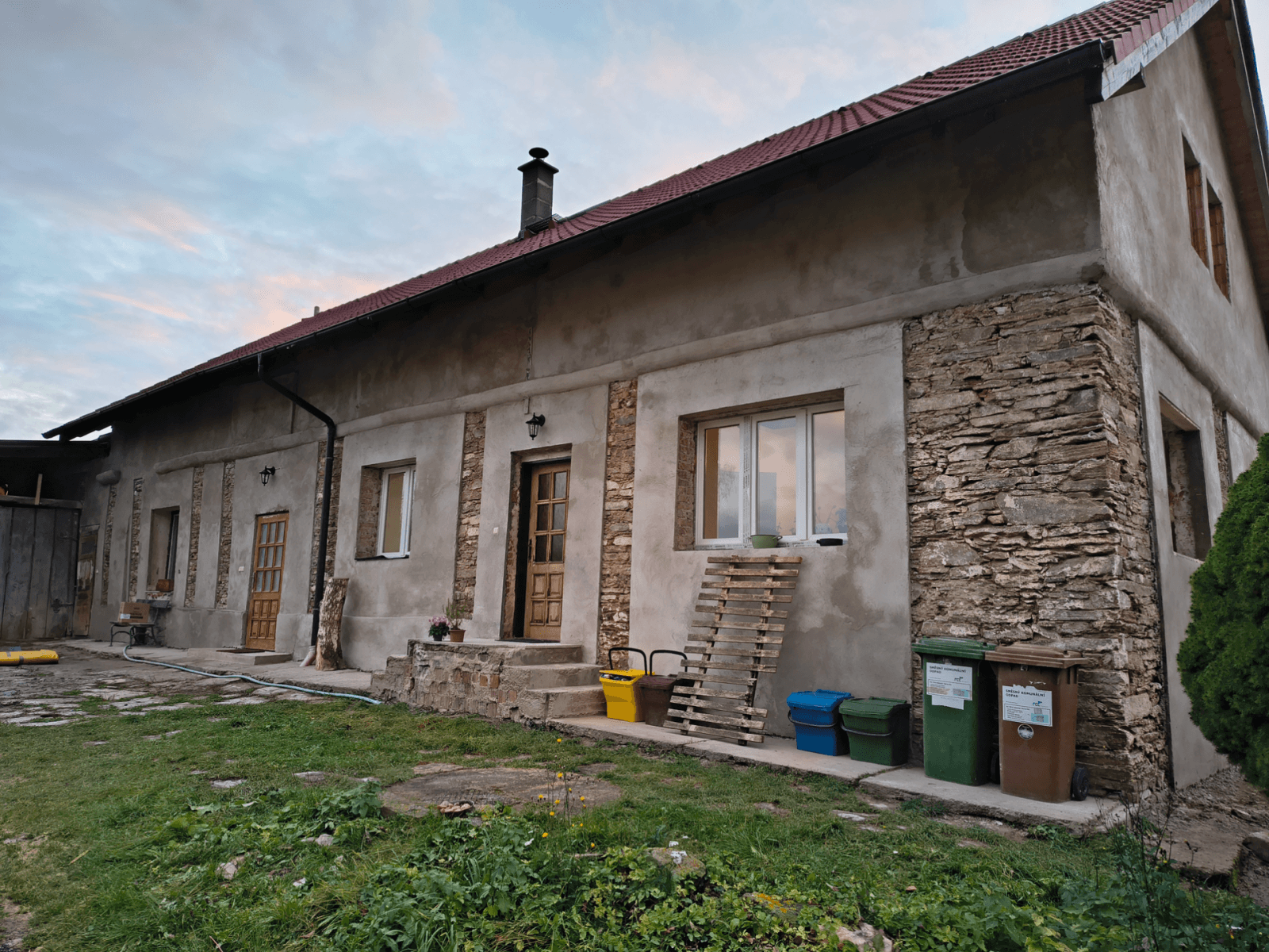 Predaj domu 258 m², pozemek 5.664 m², Chlístovice, Středočeský kraj Predaj domu 258 m², pozemek 5.664 m², Chlístovice, Středočeský kraj