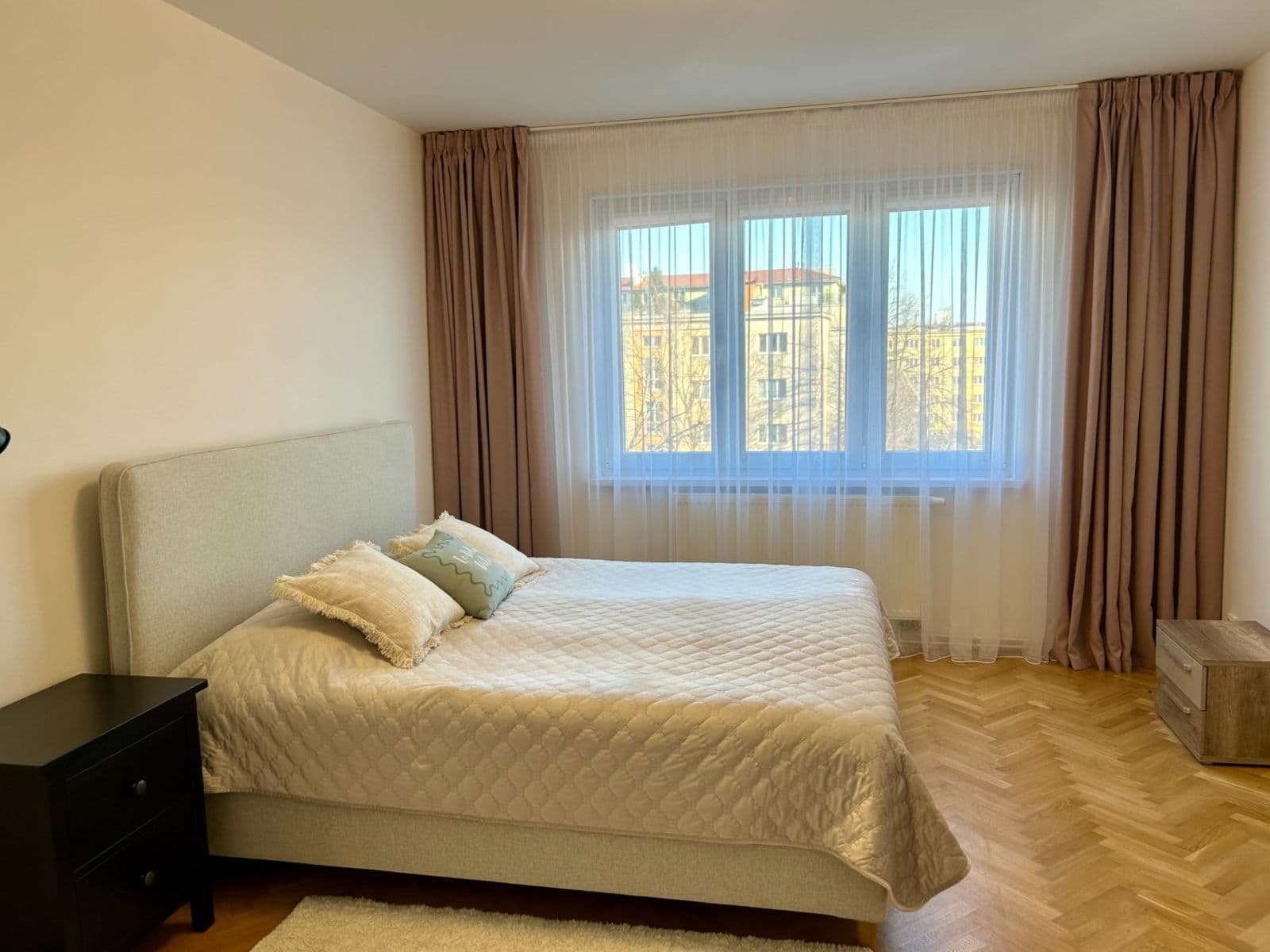 Prenájom bytu 2-izbový 66 m², Žinkovská, Praha, Praha Prenájom bytu 2-izbový 66 m², Žinkovská, Praha, Praha