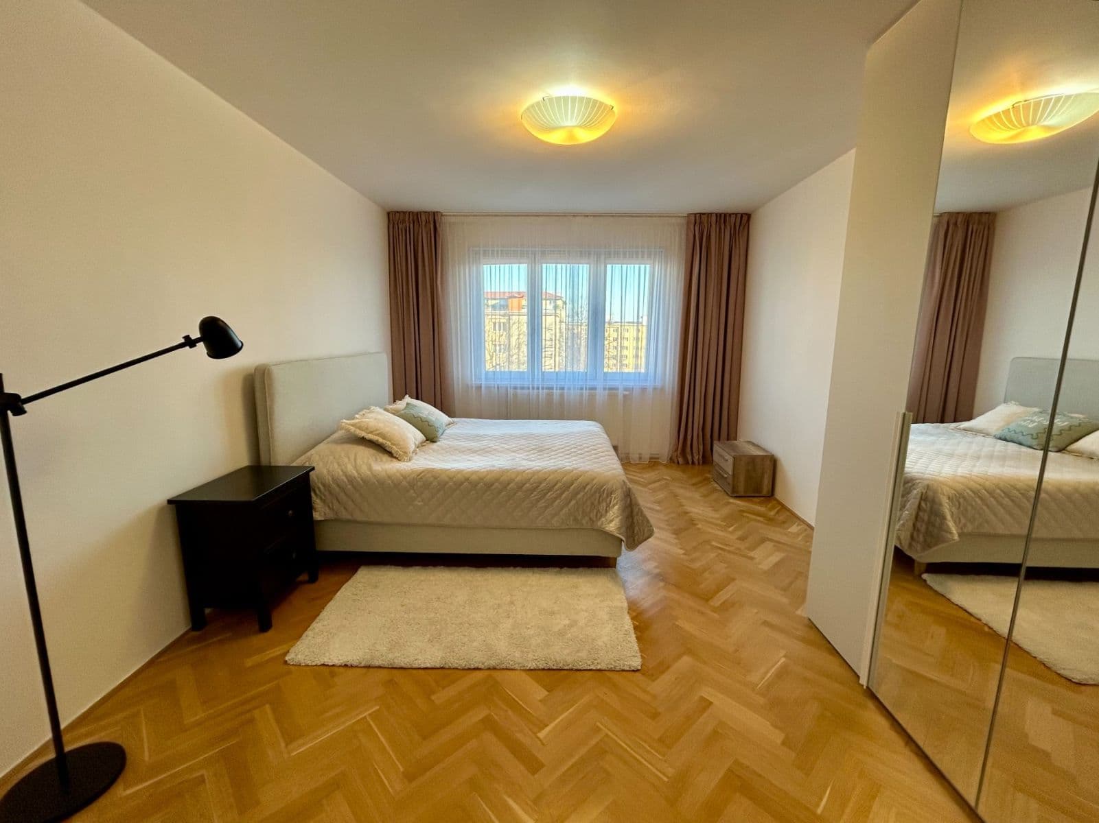 Prenájom bytu 2-izbový 66 m², Žinkovská, Praha, Praha Prenájom bytu 2-izbový 66 m², Žinkovská, Praha, Praha
