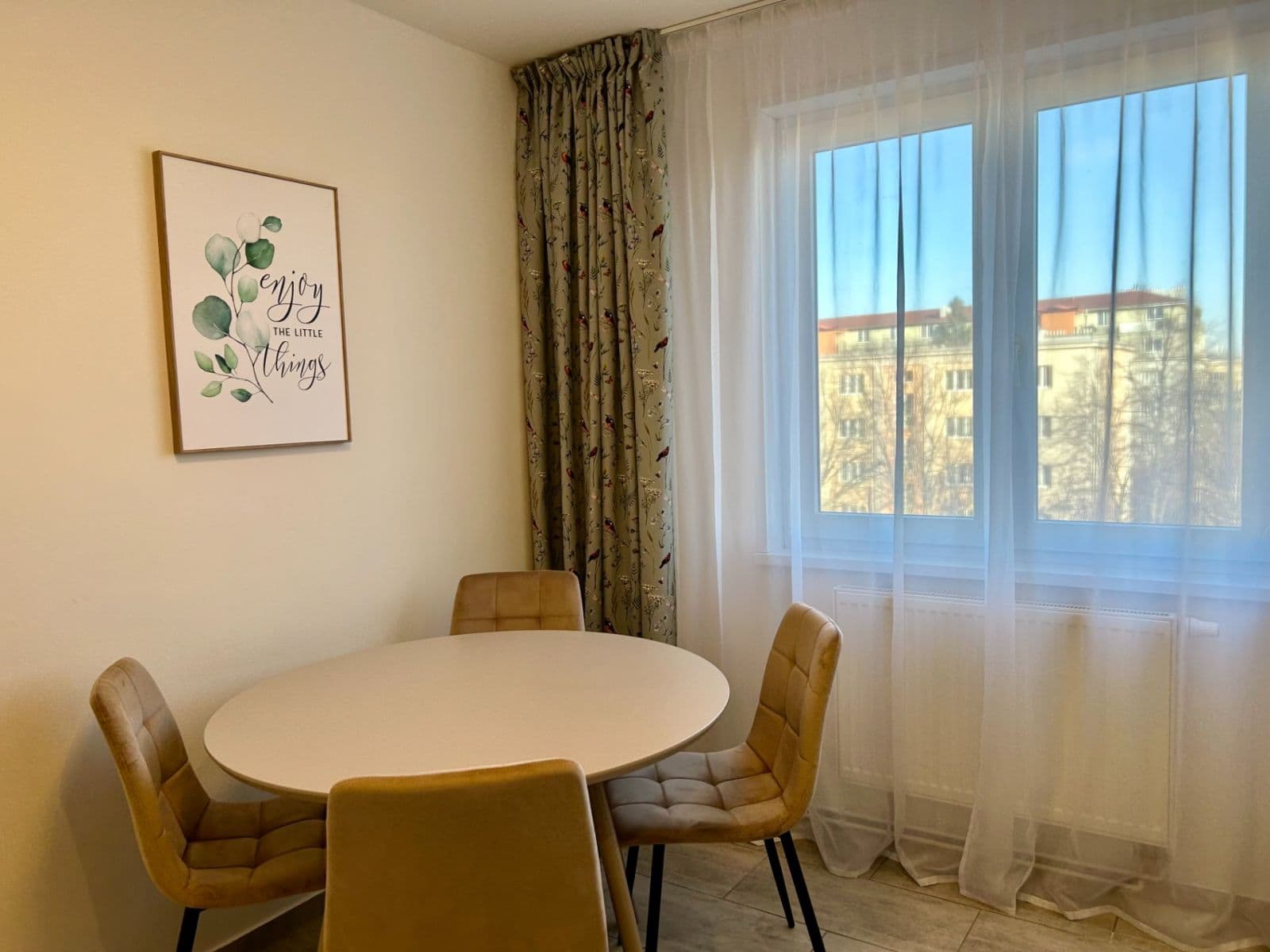 Prenájom bytu 2-izbový 66 m², Žinkovská, Praha, Praha Prenájom bytu 2-izbový 66 m², Žinkovská, Praha, Praha