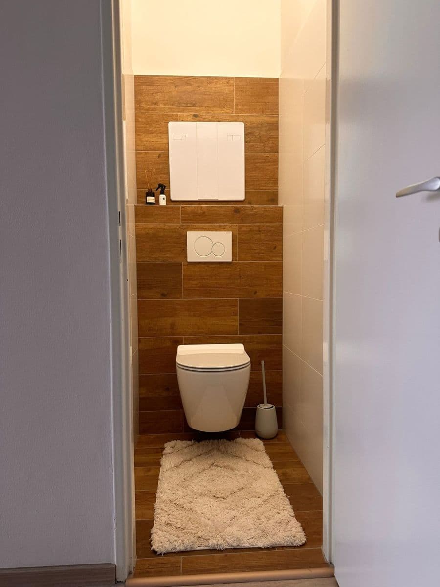 Prenájom bytu 3-izbový 81 m², Lipenská, České Budějovice, Jihočeský kraj Prenájom bytu 3-izbový 81 m², Lipenská, České Budějovice, Jihočeský kraj