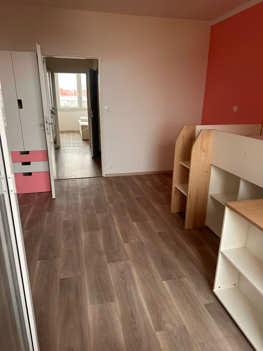 Prenájom bytu 3-izbový 81 m², Lipenská, České Budějovice, Jihočeský kraj Prenájom bytu 3-izbový 81 m², Lipenská, České Budějovice, Jihočeský kraj