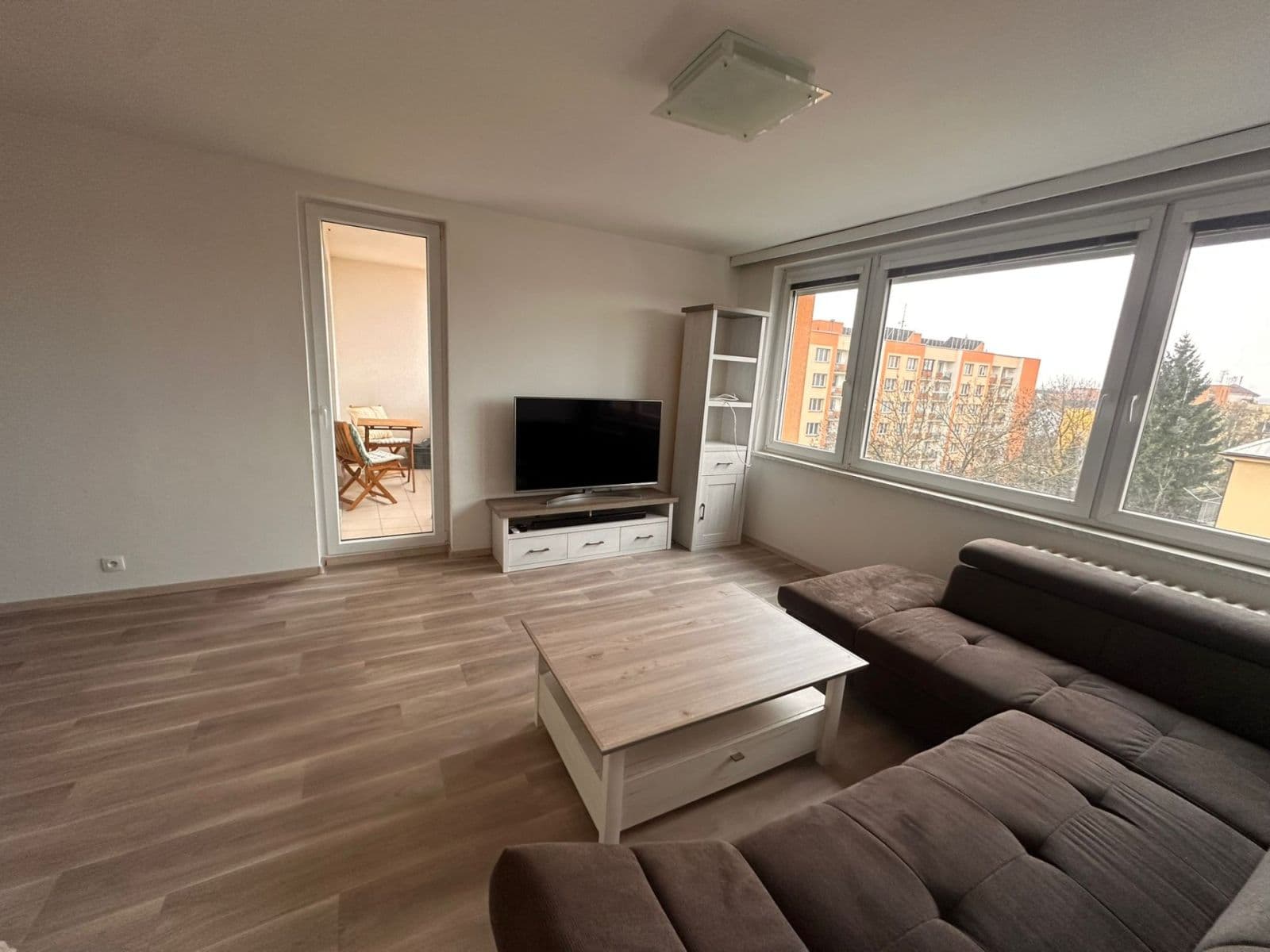 Prenájom bytu 3-izbový 81 m², Lipenská, České Budějovice, Jihočeský kraj Prenájom bytu 3-izbový 81 m², Lipenská, České Budějovice, Jihočeský kraj