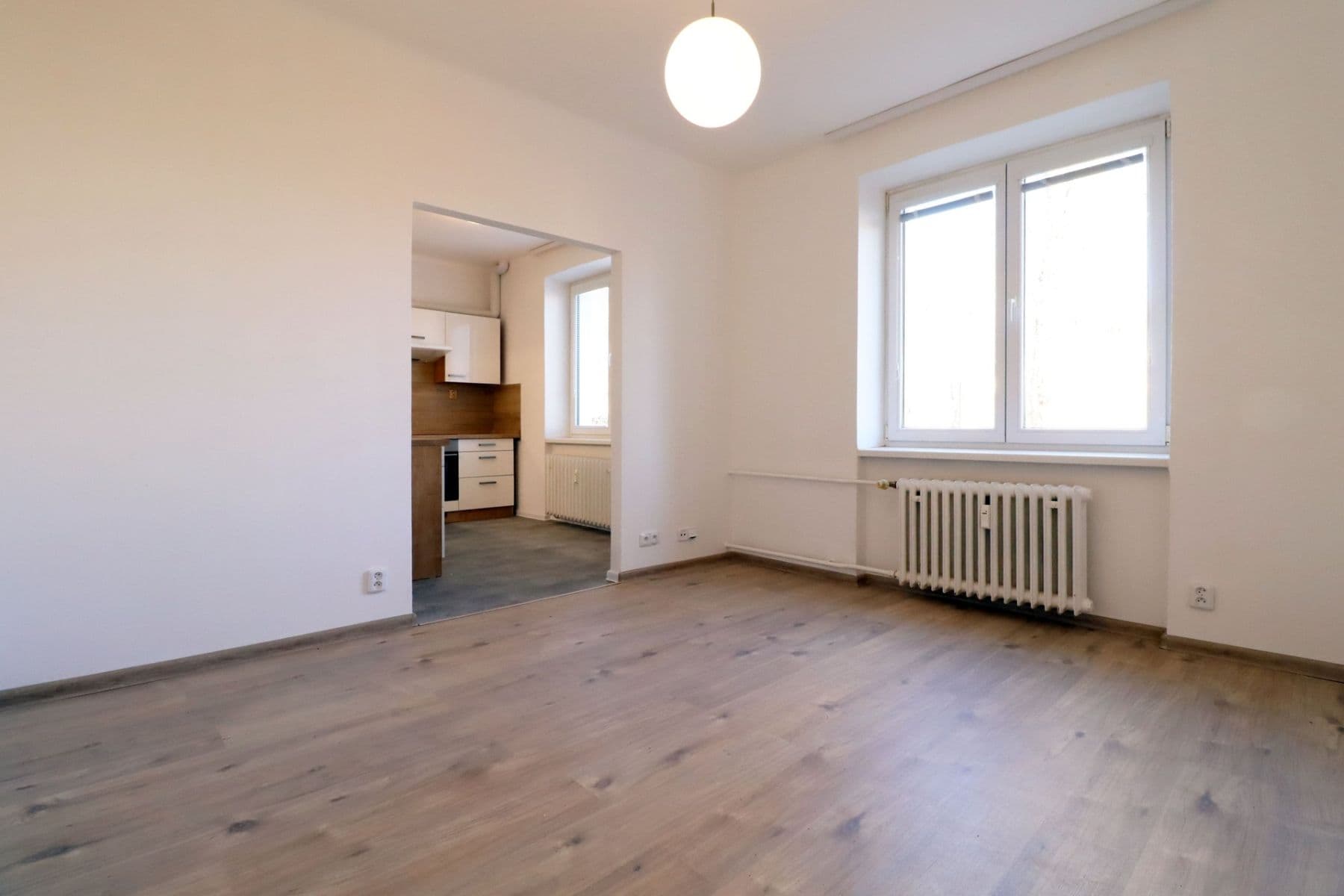 Prenájom bytu 2-izbový 52 m², Jabloňová, Praha, Praha Prenájom bytu 2-izbový 52 m², Jabloňová, Praha, Praha