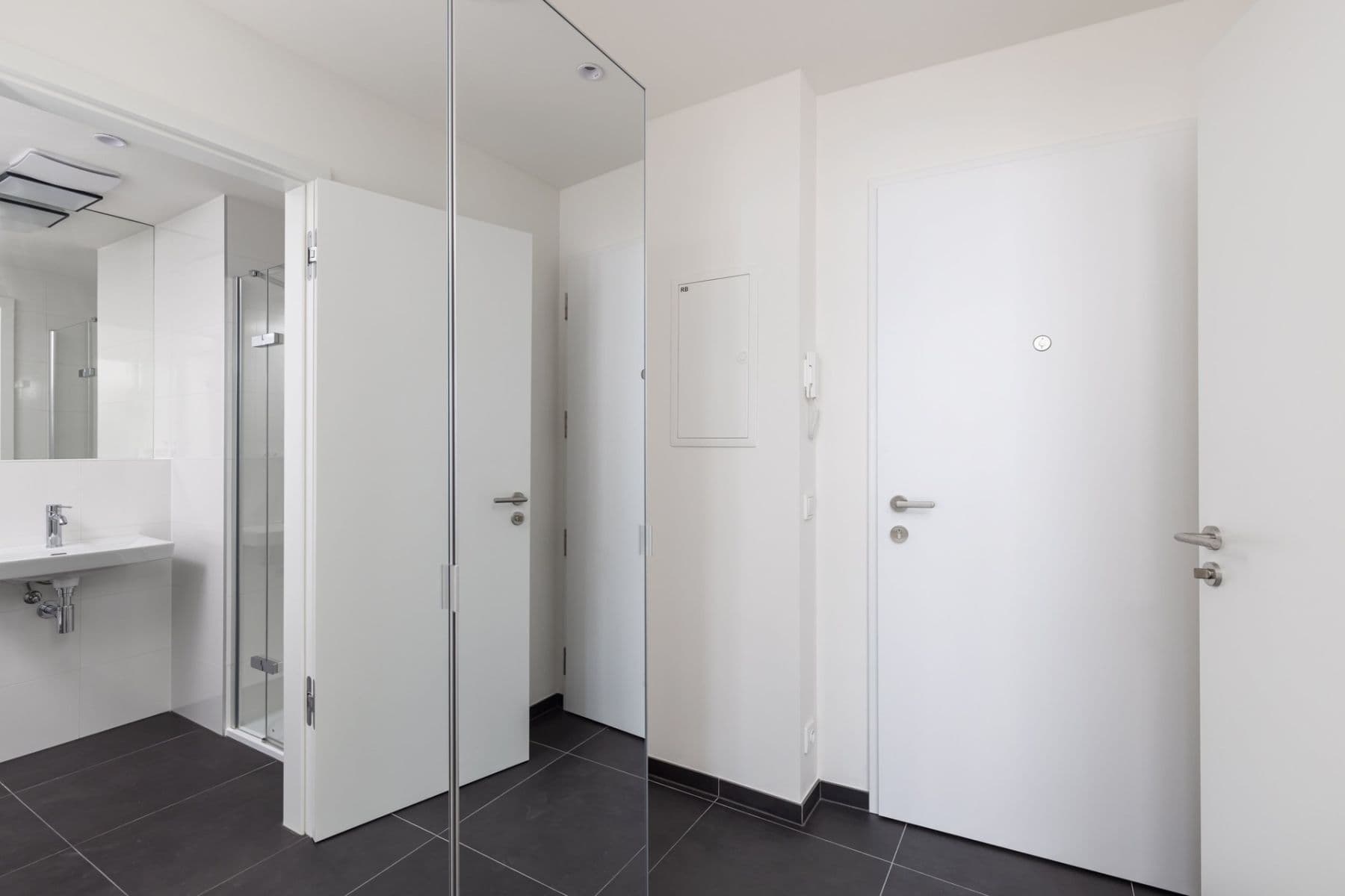 Prenájom bytu 1-izbový 28 m², Maroldova, Praha, Praha Prenájom bytu 1-izbový 28 m², Maroldova, Praha, Praha