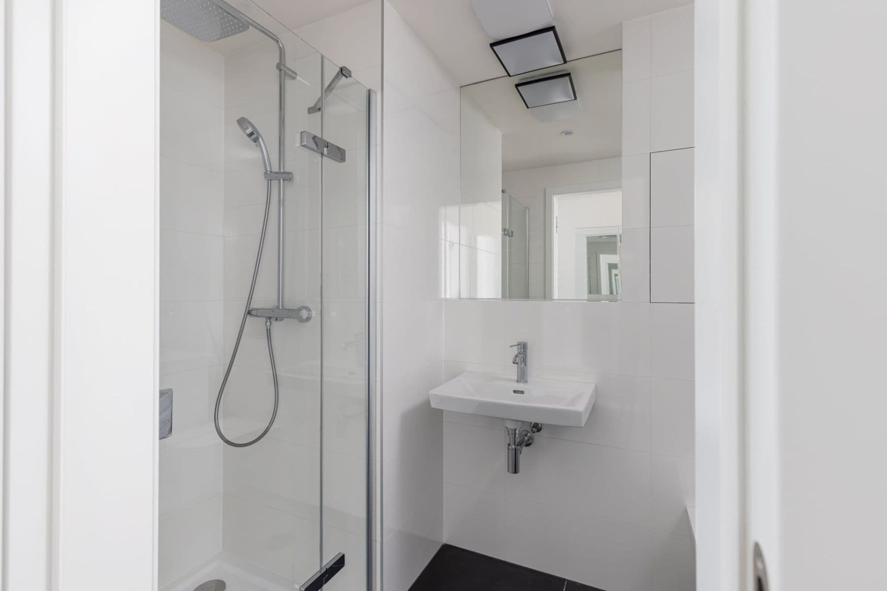 Prenájom bytu 1-izbový 28 m², Maroldova, Praha, Praha Prenájom bytu 1-izbový 28 m², Maroldova, Praha, Praha