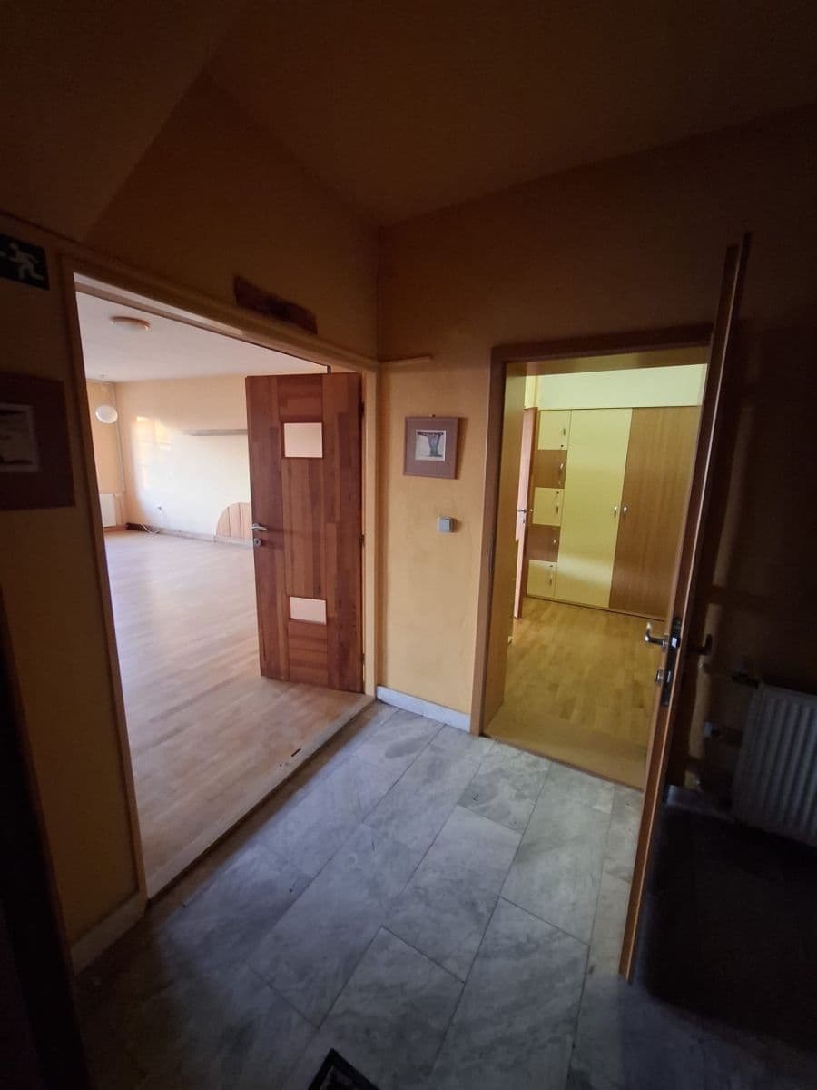 Prenájom nebytového priestoru 130 m², Radniční, Hranice, Olomoucký kraj Prenájom nebytového priestoru 130 m², Radniční, Hranice, Olomoucký kraj