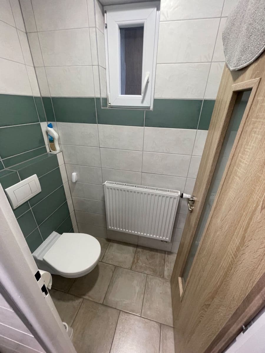 Prenájom bytu 3-izbový 100 m², Řepov, Středočeský kraj Prenájom bytu 3-izbový 100 m², Řepov, Středočeský kraj