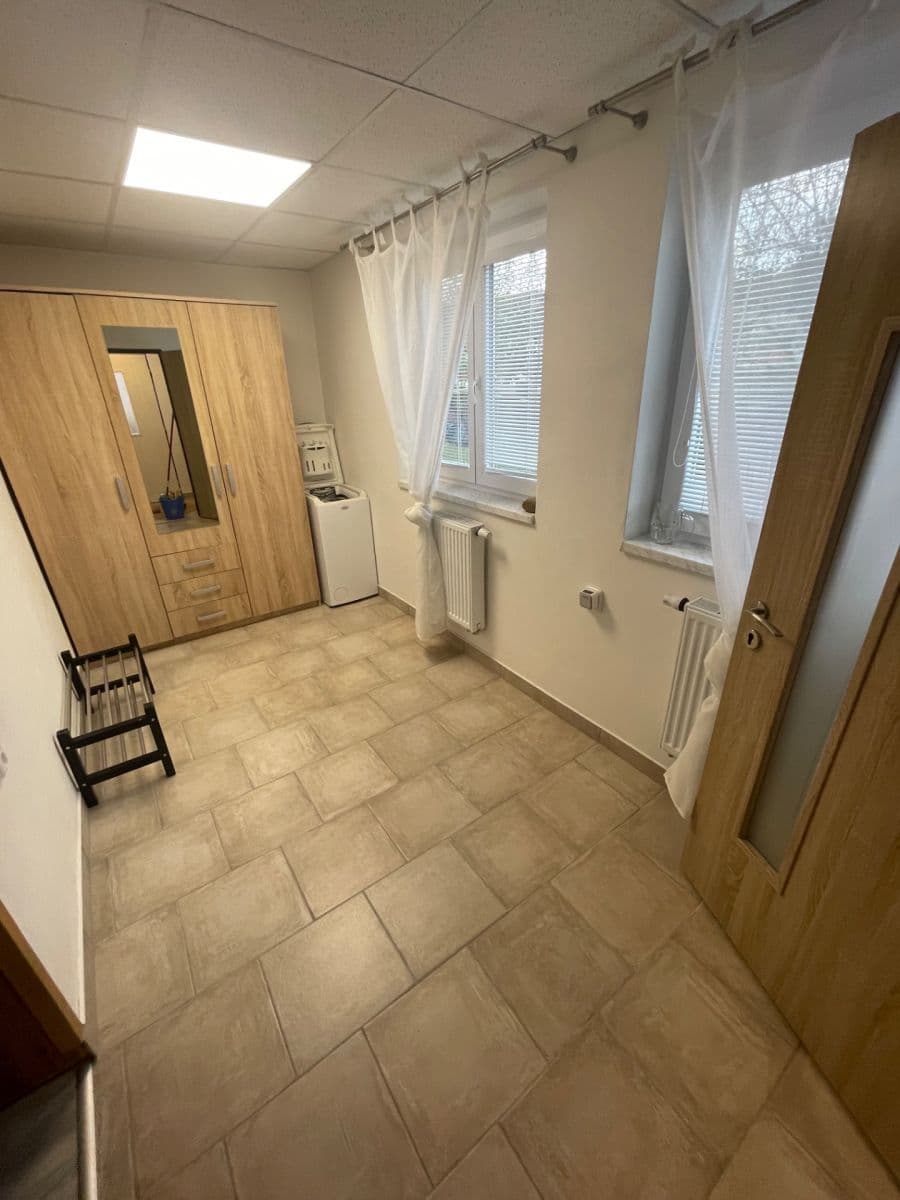 Prenájom bytu 3-izbový 100 m², Řepov, Středočeský kraj Prenájom bytu 3-izbový 100 m², Řepov, Středočeský kraj