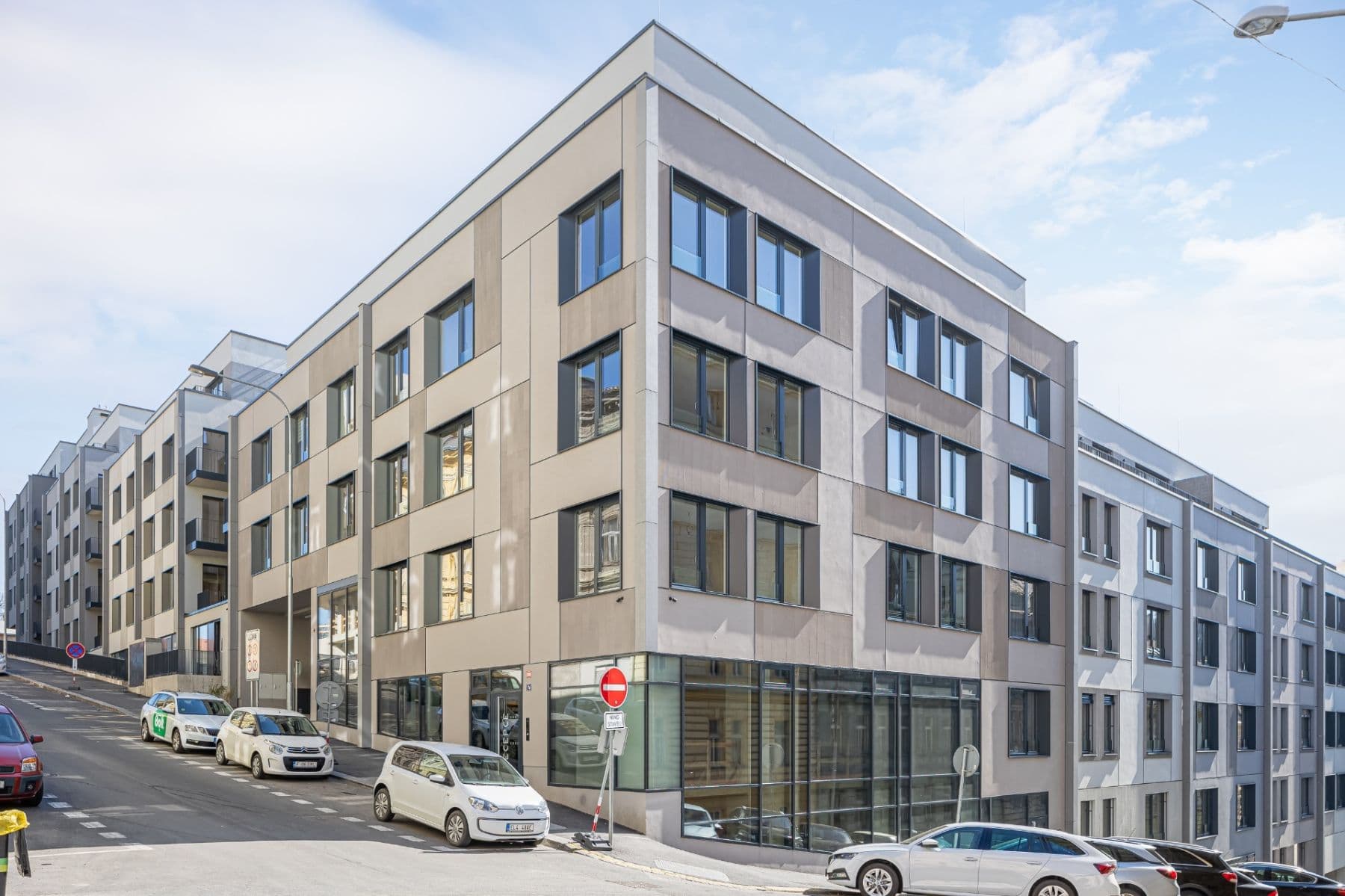 Prenájom bytu 1-izbový 31 m², Grafická, Praha, Praha Prenájom bytu 1-izbový 31 m², Grafická, Praha, Praha